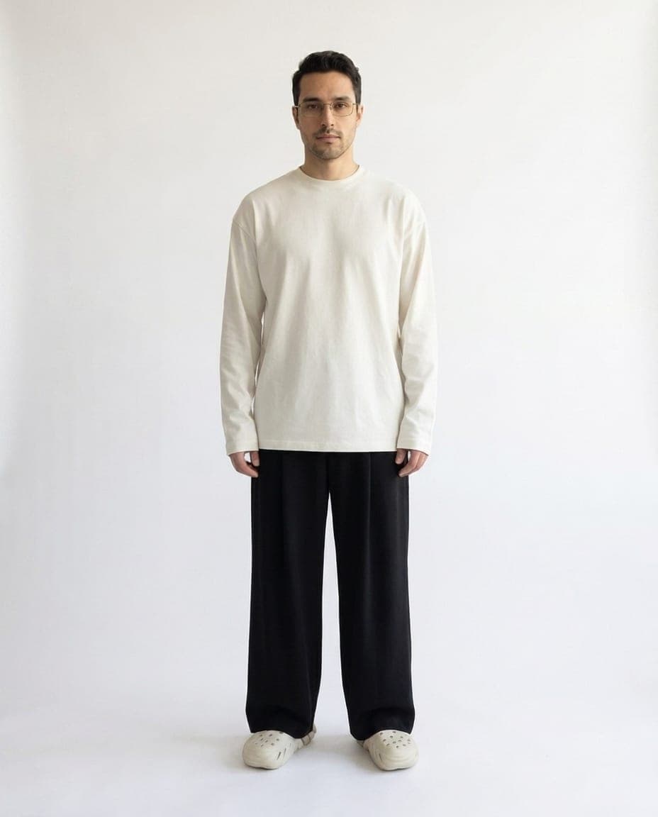 365APParel-basic-longsleeve-off-white-man-front-studio
