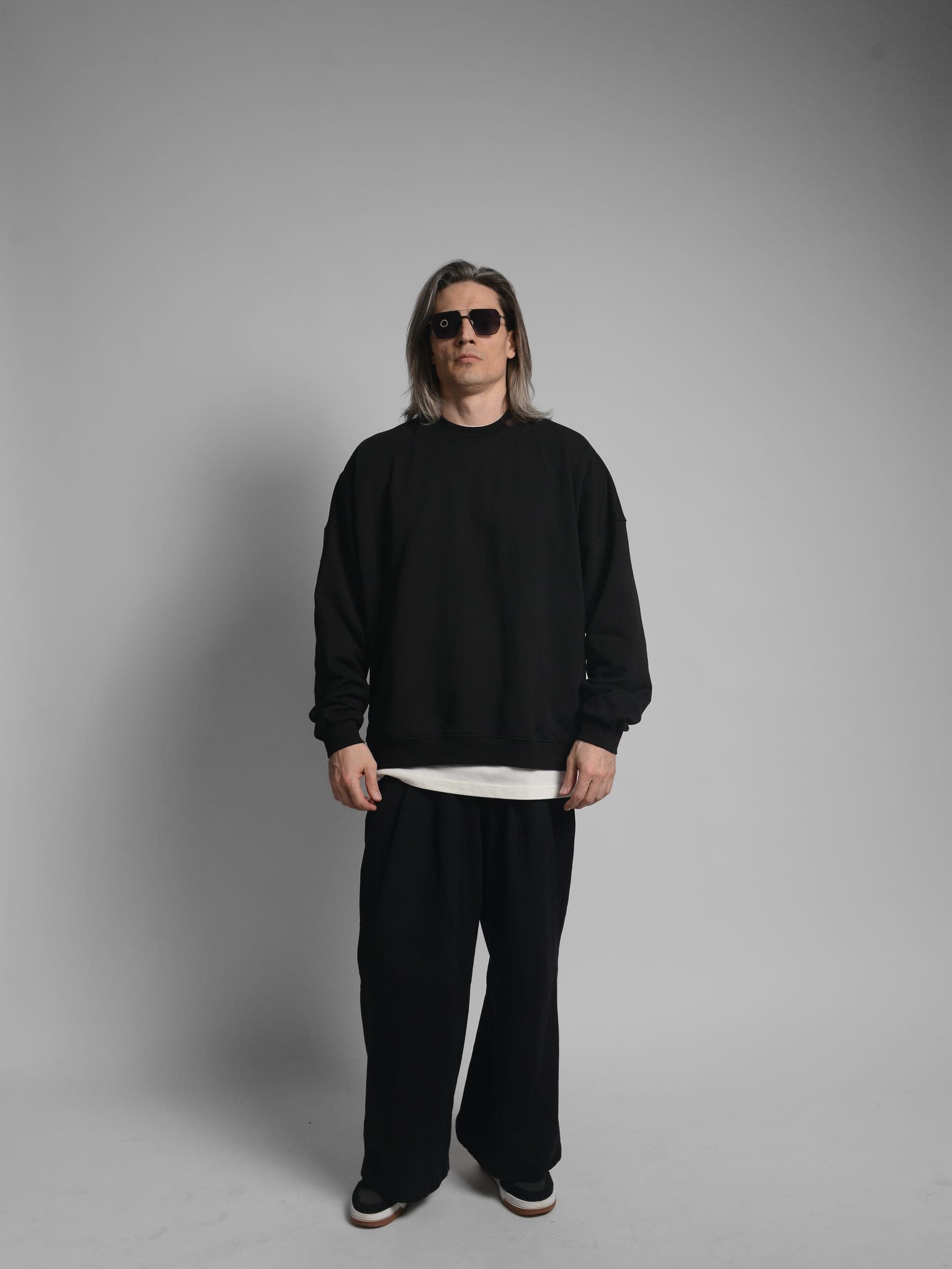 365.APParel Oversize Sweatshirt Black — man, full body front, sunglasses, long silver hair, studio